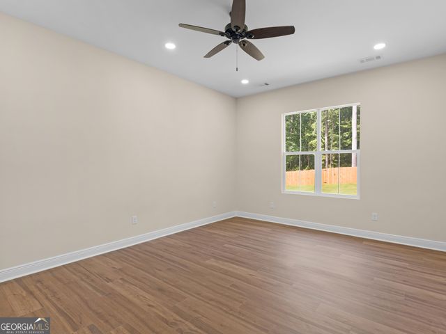 1019 Oakridge Drive, Griffin, GA 30223