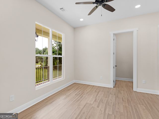1019 Oakridge Drive, Griffin, GA 30223