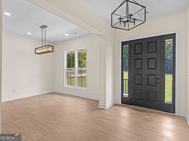 1019 Oakridge Drive, Griffin, GA 30223