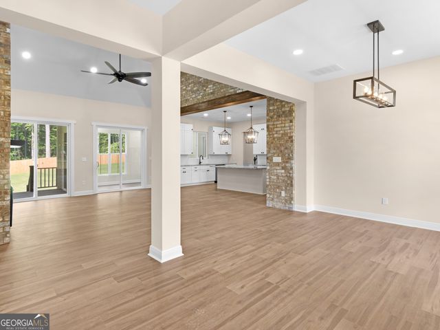 1019 Oakridge Drive, Griffin, GA 30223