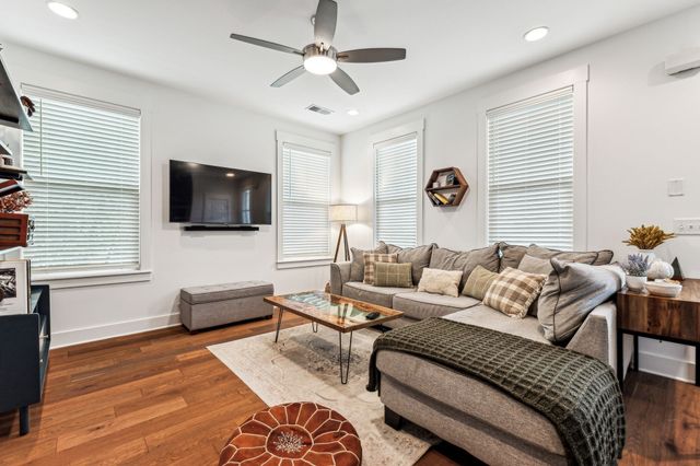 420 Creative Way, Madison, TN 37115