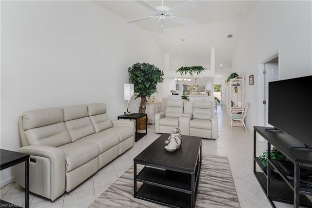 6830 Beach Resort DR 2602, Naples, FL 34114