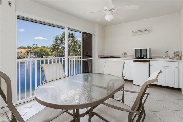 6830 Beach Resort DR 2602, Naples, FL 34114