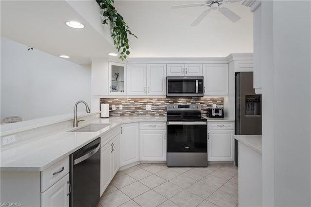 6830 Beach Resort DR 2602, Naples, FL 34114