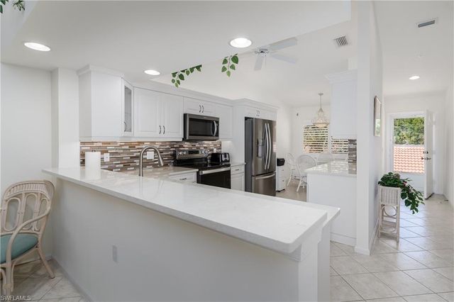 6830 Beach Resort DR 2602, Naples, FL 34114