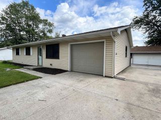 8130 Park State Drive, Fort Wayne, IN 46815