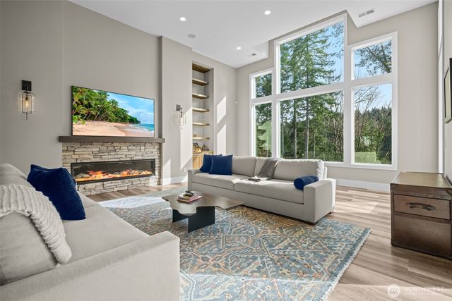 16524 116th Street E, Bonney Lake, WA 98391