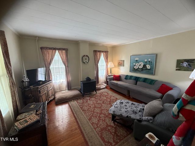 5912 Dunbar Road, Appalachia, VA 24216