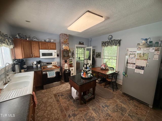 5912 Dunbar Road, Appalachia, VA 24216