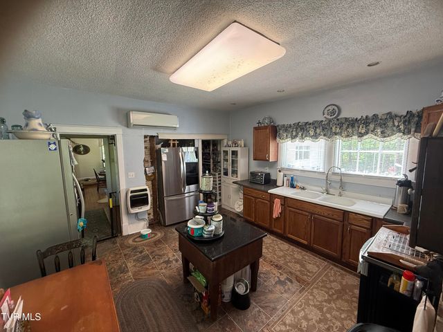 5912 Dunbar Road, Appalachia, VA 24216