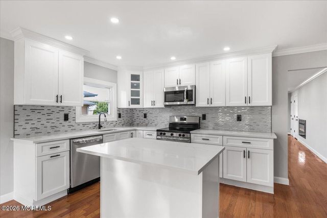3 Montego Street, Toms River, NJ 08757