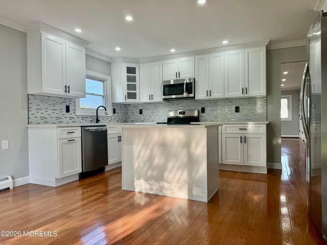 3 Montego Street, Toms River, NJ 08757