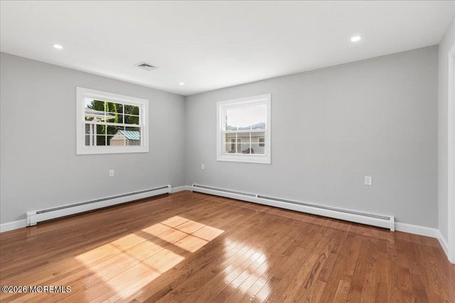 3 Montego Street, Toms River, NJ 08757