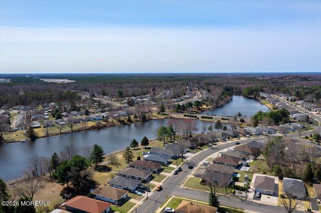 3 Montego Street, Toms River, NJ 08757