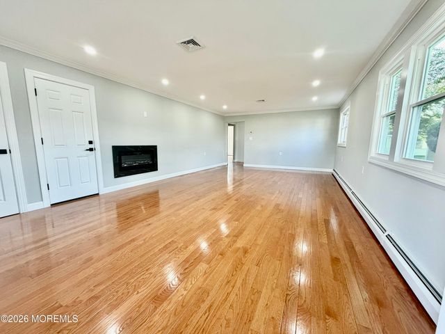 3 Montego Street, Toms River, NJ 08757