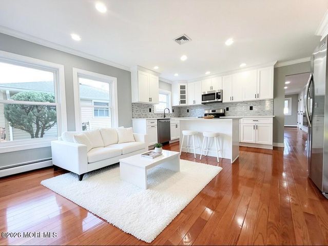 3 Montego Street, Toms River, NJ 08757