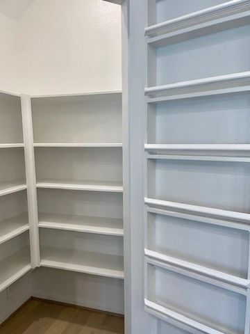 4030 Kinsey Street, Iowa Colony, TX 77583