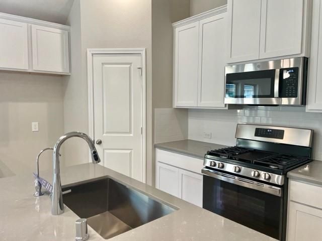 4030 Kinsey Street, Iowa Colony, TX 77583