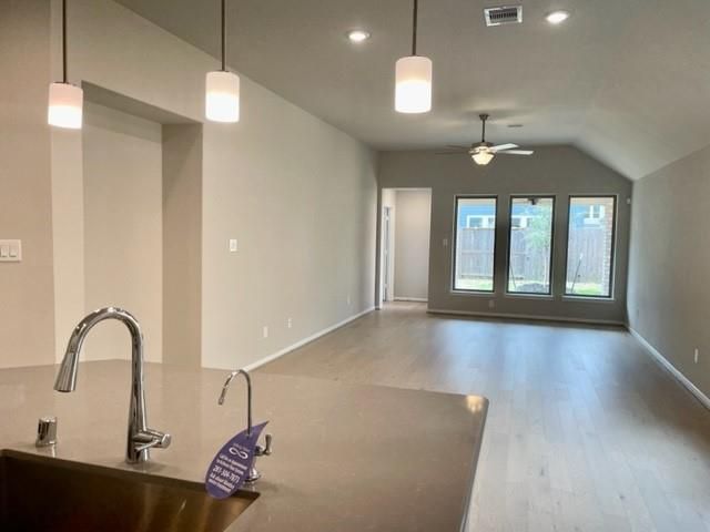 4030 Kinsey Street, Iowa Colony, TX 77583