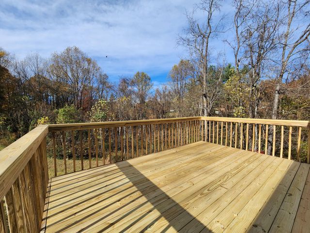 821 Little Mountain CIR, Rocky Mount, VA 24151