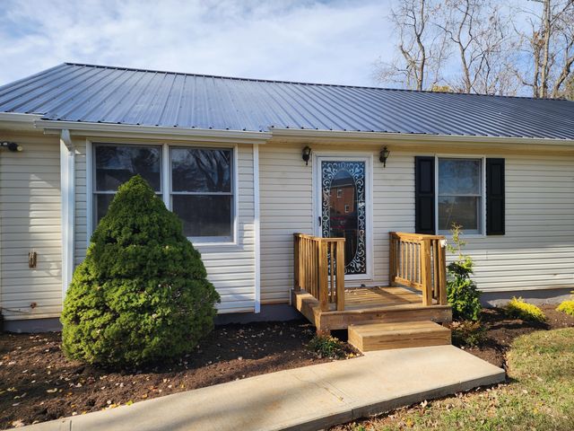 821 Little Mountain CIR, Rocky Mount, VA 24151