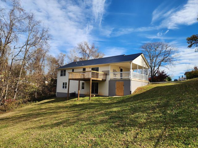 821 Little Mountain CIR, Rocky Mount, VA 24151