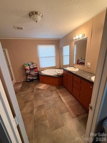 5139 Pine Springs Drive, Bessemer City, NC 28016