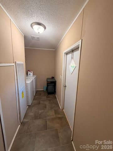 5139 Pine Springs Drive, Bessemer City, NC 28016