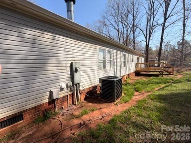 5139 Pine Springs Drive, Bessemer City, NC 28016