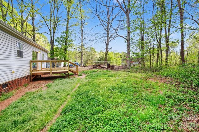 5139 Pine Springs Drive, Bessemer City, NC 28016