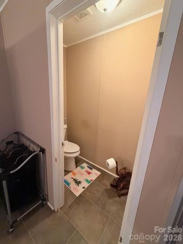 5139 Pine Springs Drive, Bessemer City, NC 28016