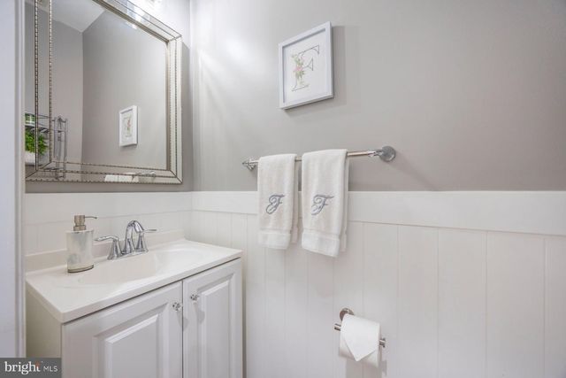 7649 TIMBERCROSS LN, Glen Burnie, MD 21060