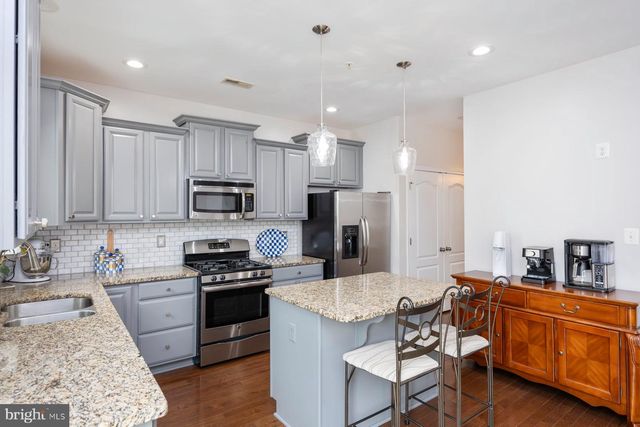 7649 TIMBERCROSS LN, Glen Burnie, MD 21060