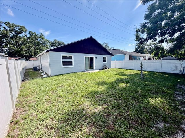 2604 W KIRBY STREET, Tampa, FL 33614