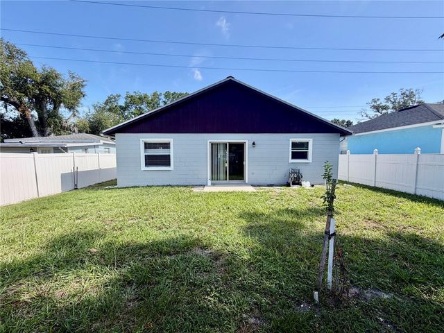 2604 W KIRBY STREET, Tampa, FL 33614