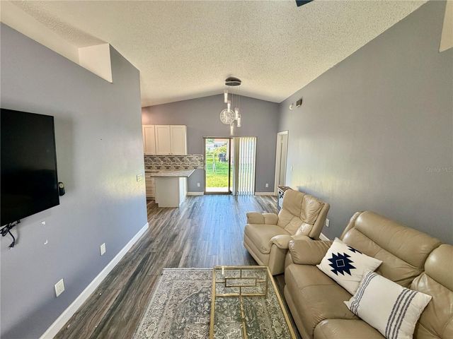 2604 W KIRBY STREET, Tampa, FL 33614