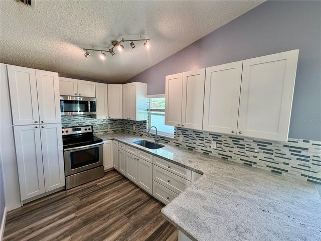 2604 W KIRBY STREET, Tampa, FL 33614
