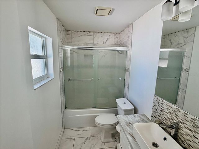 2604 W KIRBY STREET, Tampa, FL 33614
