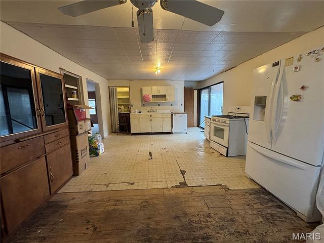 11066 State Route E, Rolla, MO 65401