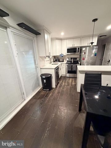 727 CLOUDYFOLD, Pikesville, MD 21208