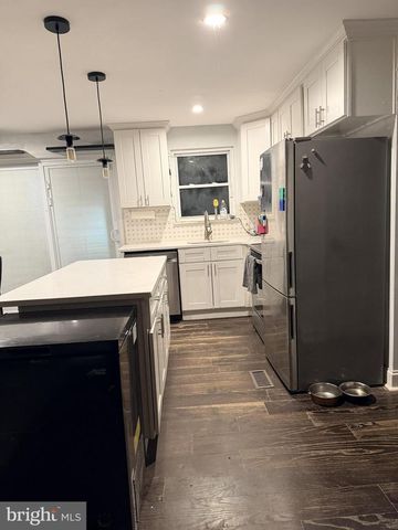 727 CLOUDYFOLD, Pikesville, MD 21208