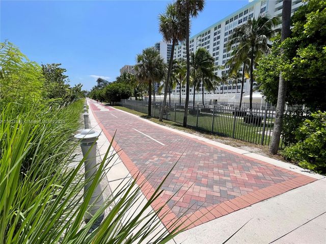 2899 Collins Ave 1201, Miami Beach, FL 33140
