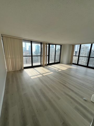 10 E Ontario Street 4102, Chicago, IL 60611