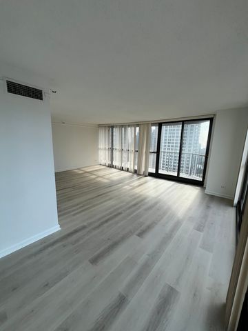 10 E Ontario Street 4102, Chicago, IL 60611