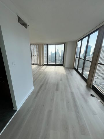 10 E Ontario Street 4102, Chicago, IL 60611