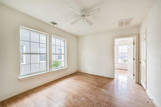 2904 Palm Street, Houston, TX 77004