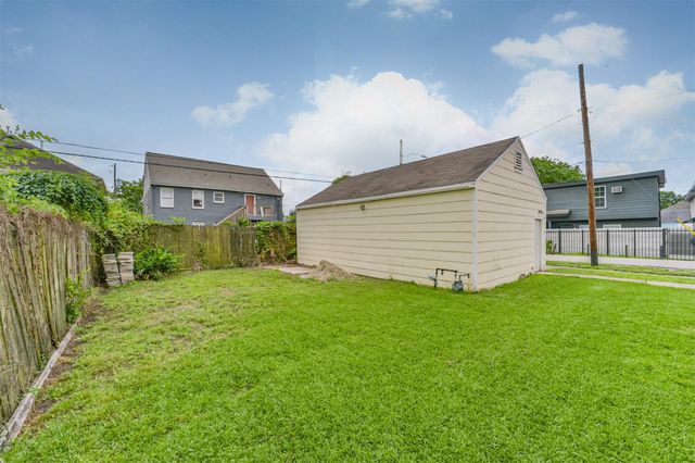 2904 Palm Street, Houston, TX 77004