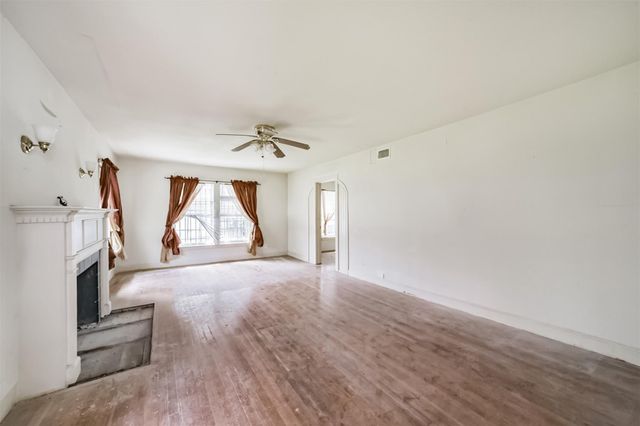 2904 Palm Street, Houston, TX 77004