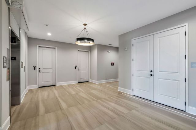 6037 Whitman Rd Unit 102, Franklin, TN 37064