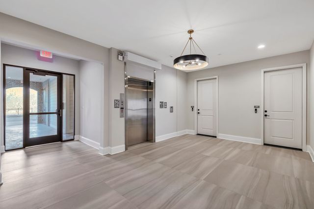 6037 Whitman Rd Unit 102, Franklin, TN 37064